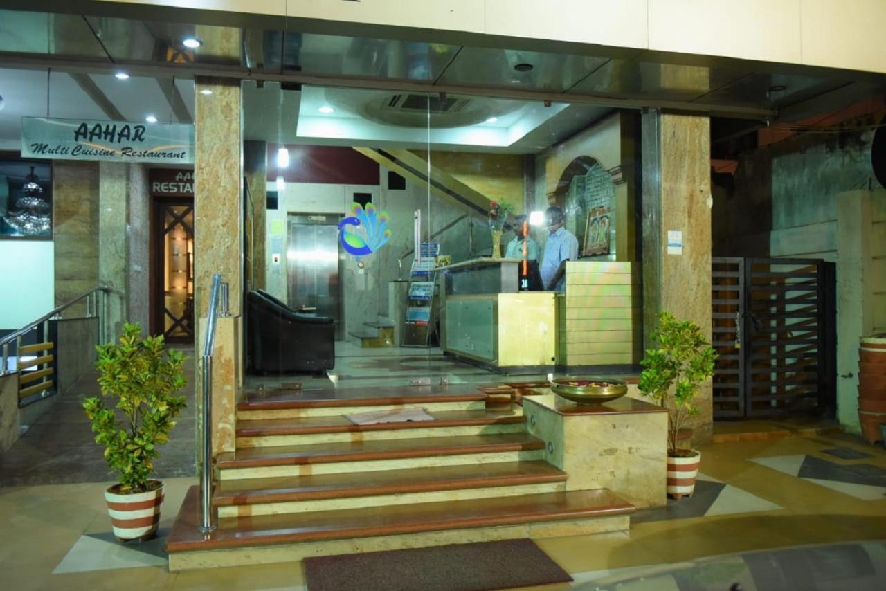 Готель Chendhoor Residency Tiruchirappalli Екстер'єр фото